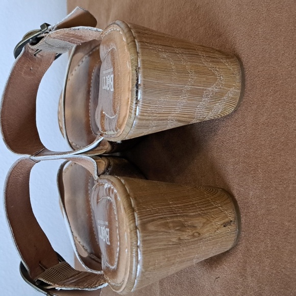 Born white leather strappy sandals size 9 wedge - Picture 3 of 8